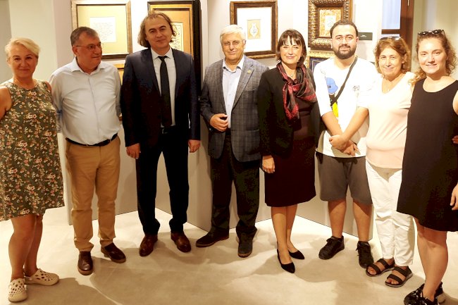 Sanatseverleri ağırlıyor 