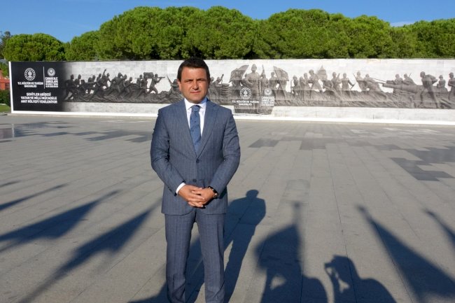 RÖLYEF RESTORE EDİLECEK ASLINA UYGUN OLARAK YENİDEN YAPILACAK (28.09.2022)