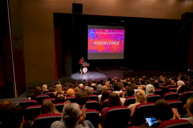 Öğrencilere Güzel Sanatlar Fakültesi tanıtıldı (26.1.2022)