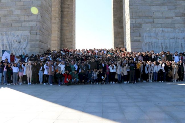 ‘ECDADIN İZİNDE 2023 NEFER’ AK GENÇLİK TARİHİ ALAN’DA 