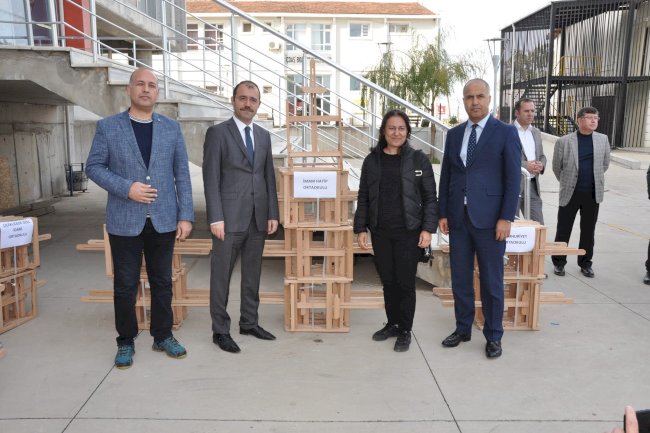 Şövaleler okullara dağıtıldı (23.11.2022)