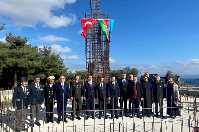 Azerbaycan Anıtı'nın temeli atıldı 