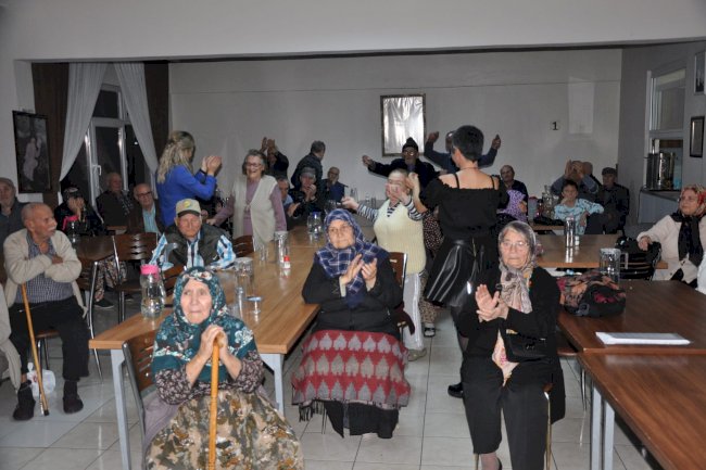 Huzurevinde muhteşem konser