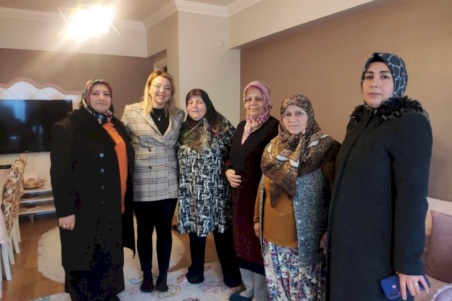 Gönüllere dokunuyorlar