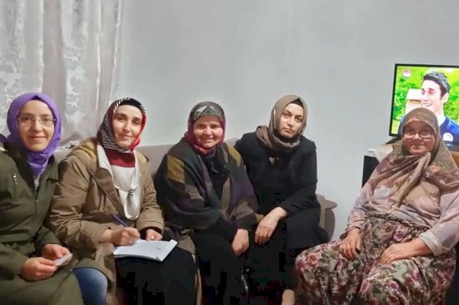 AK Parti Kadın Kolları sahada..
