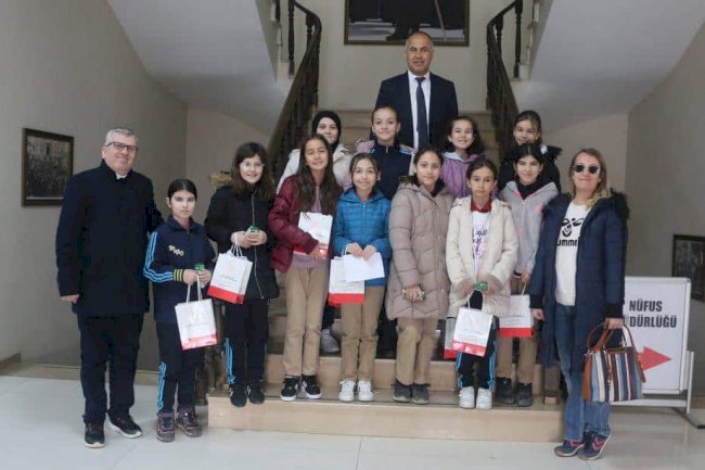 Öğrencilerden anlamlı bağış
