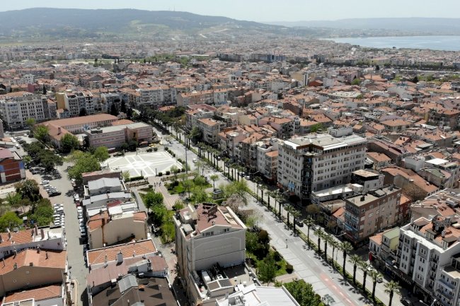 BİR AYDA 614 KONUT SATILDI