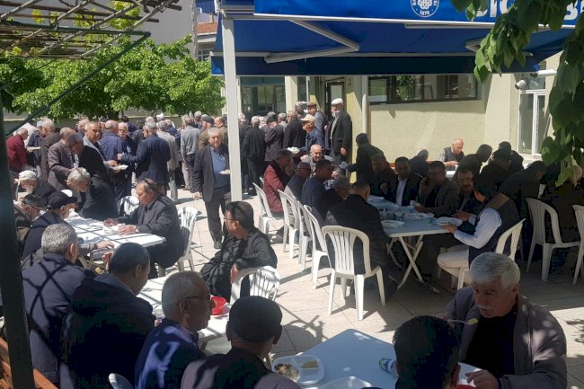 Gazeteci Ferit Kavas Anıldı