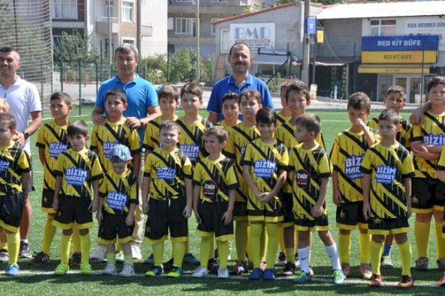 Biga Kaymakamı Erdinç Dolu ödül törenine katıldı
