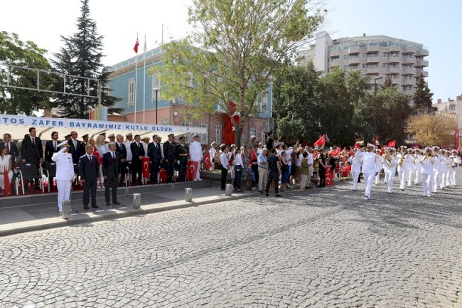Çanakkale’de Zafer Bayramı coşkuyla kutlandı