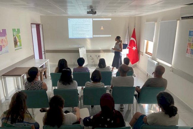 Sağlık personeline eğitim verildi