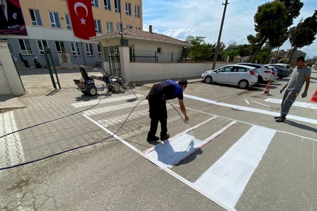 Gelibolu'da yol çizgileri yenilendi