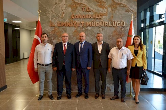 Deniz ve beraberindekiler Selim Arıcı’yı ziyaret etti