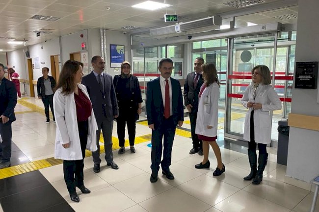 Diş hekimlerinin gününü kutladı