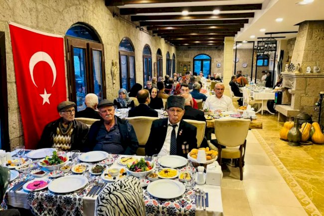 Şehit aileleri ve gaziler iftarda buluştu