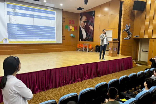 Kolej öğrencilerine çalışmalar hakkında bilgi verildi