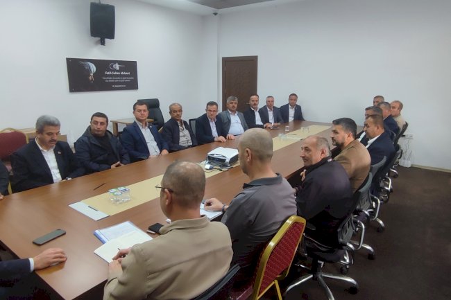 Muhtarlar toplantıda bir araya geldi