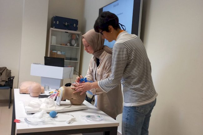 Yenice Devlet Hastanesinde Kardiyo Pulmoner Resusitasyon ve Güvenli Havayolu Yönetimi Eğitimi