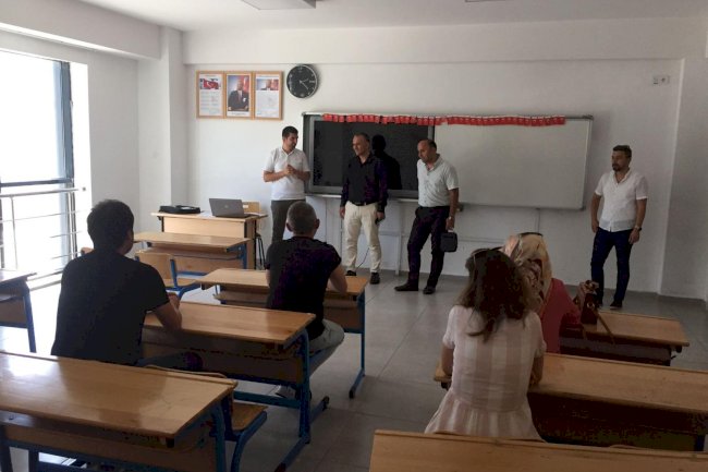 Öğretmenler toplantıda buluştu
