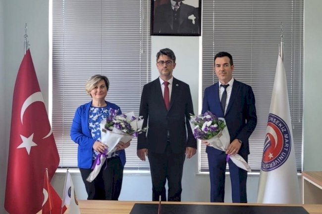 ÇOMÜ Sağlık Hizmetleri MYO’da Görev Devir Teslimi