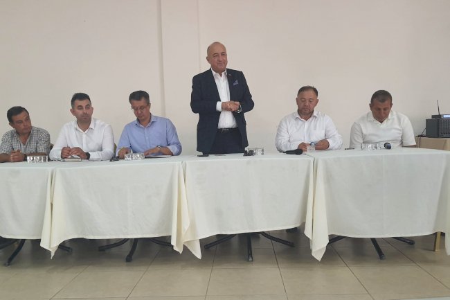 Ayhan Gider muhtarlarla bir araya geldi