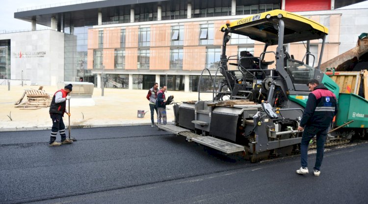 Üstyapı çalışmaları devam ediyor