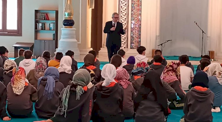 Müftü Kabukçu öğrencilerle buluştu