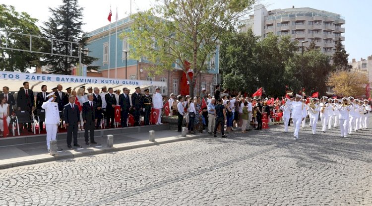 Çanakkale’de Zafer Bayramı coşkuyla kutlandı
