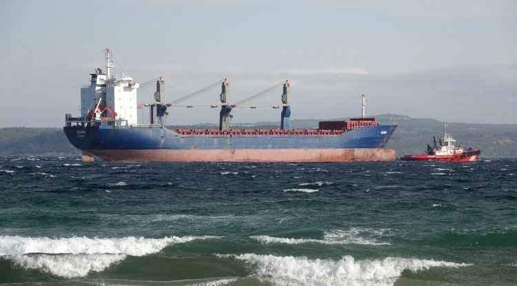 Çanakkale Boğazı'nda heyecanlı anlar