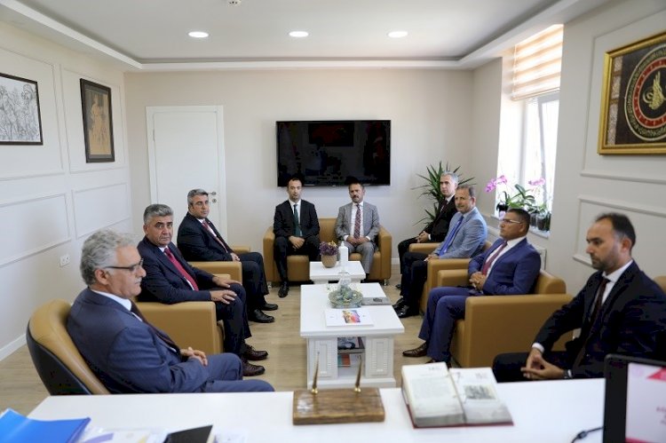 İl Milli Eğitim Müdürlüğü’nü ziyaret etti
