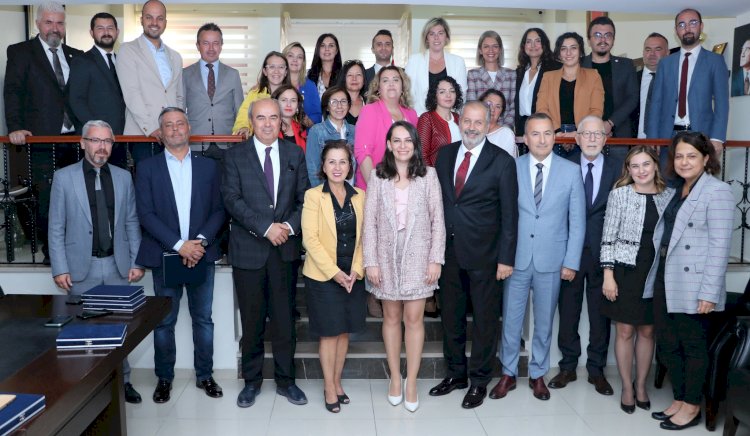 Çanakkale Barosu’nda devir teslim töreni