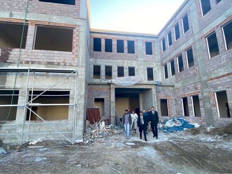 YENİ OKUL BİNALARINI İNCELEDİ 