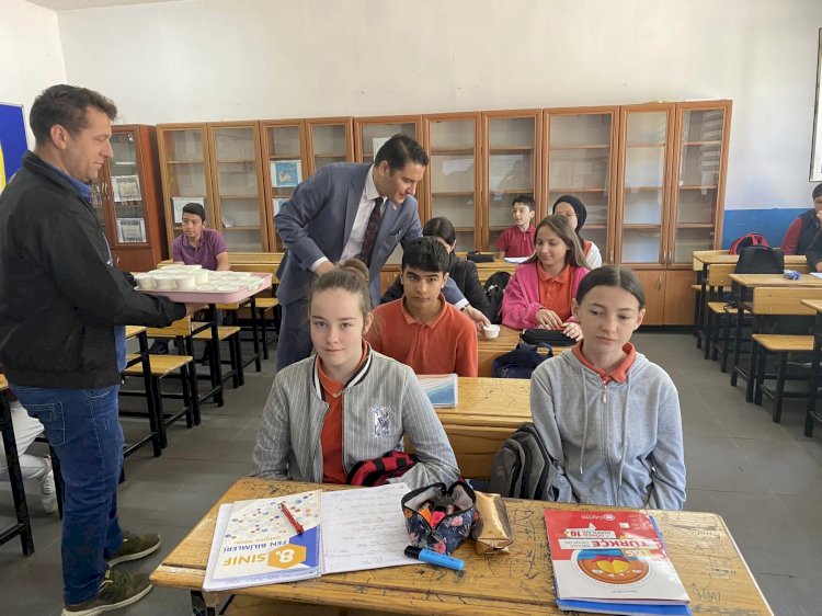 Kaymakam Göktaş, Öğrencileri Ziyaret Etti