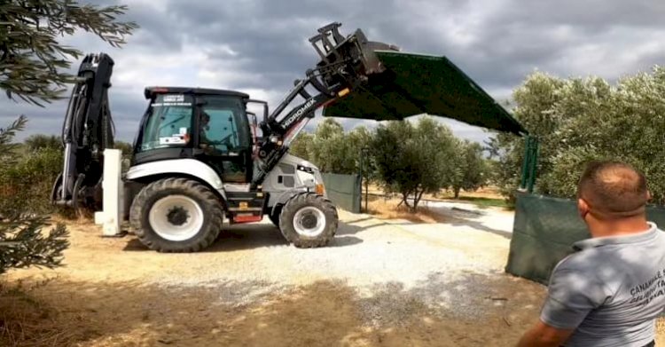 Tarihi Alan’da kaçak yapılar yıkılıyor