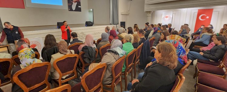 Kadın çiftçilere eğitim verildi