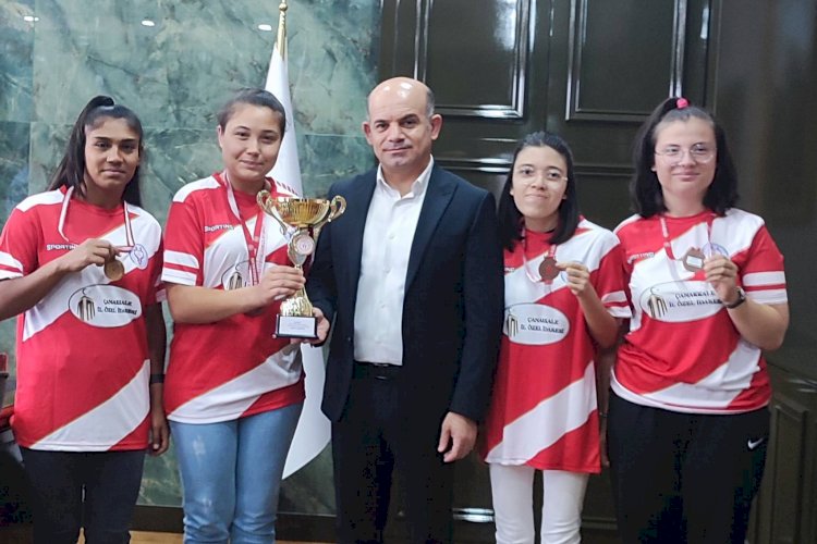 Özel sporculardan büyük başarı