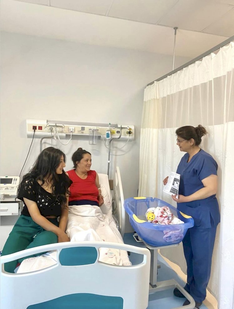 Devlet Hastanesinde annelere eğitim