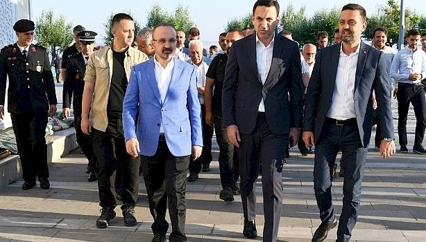 Memleketinde hemşehrileriyle buluştu